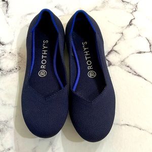 Rothy’s flat round navy blue size 8